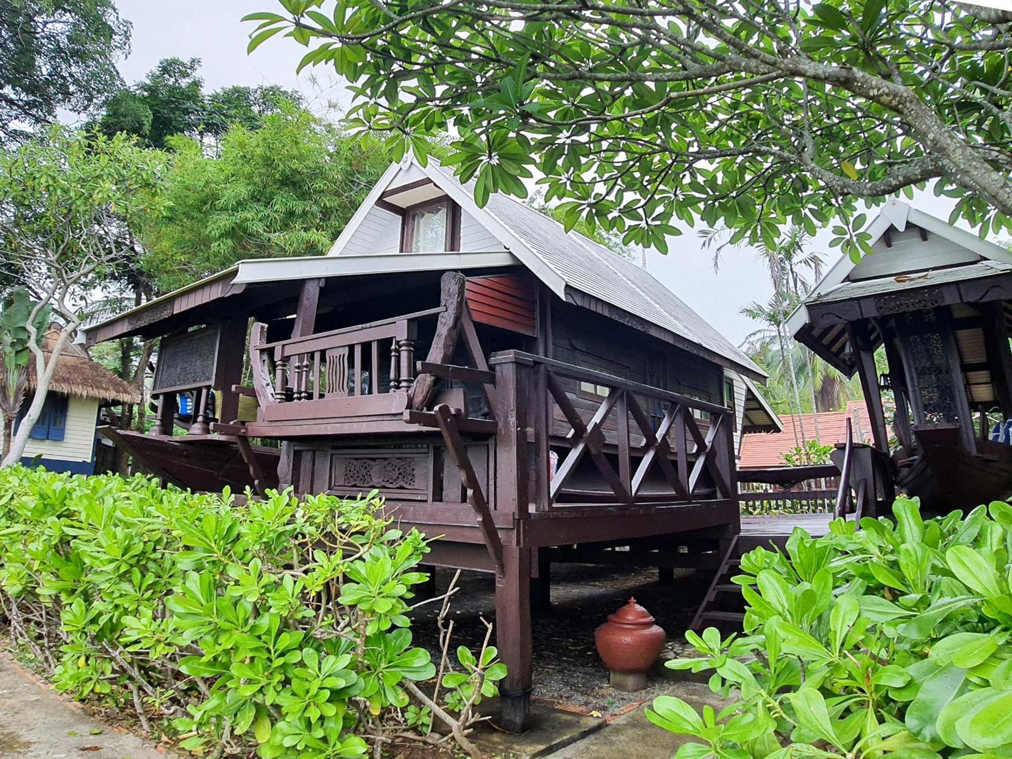 Baan Thong Ching Resort Khanom Exterior foto